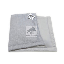 Szara mata wodoodporna dla świnki morskiej, duży wybór rozmiarów mat, dużo kolorów mat do klatki